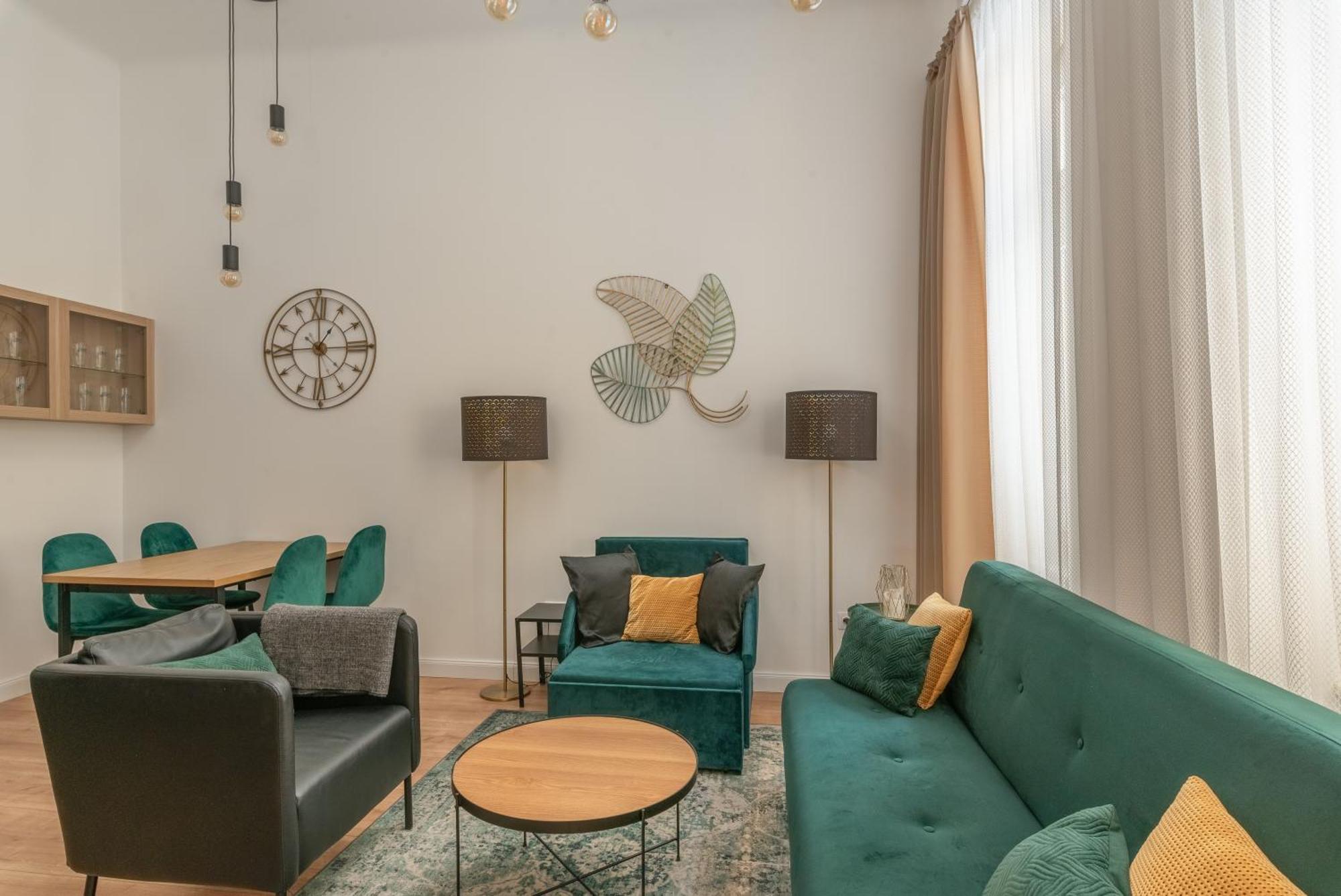With Private Terrace - Near Gellert Thermal Bath Apartament