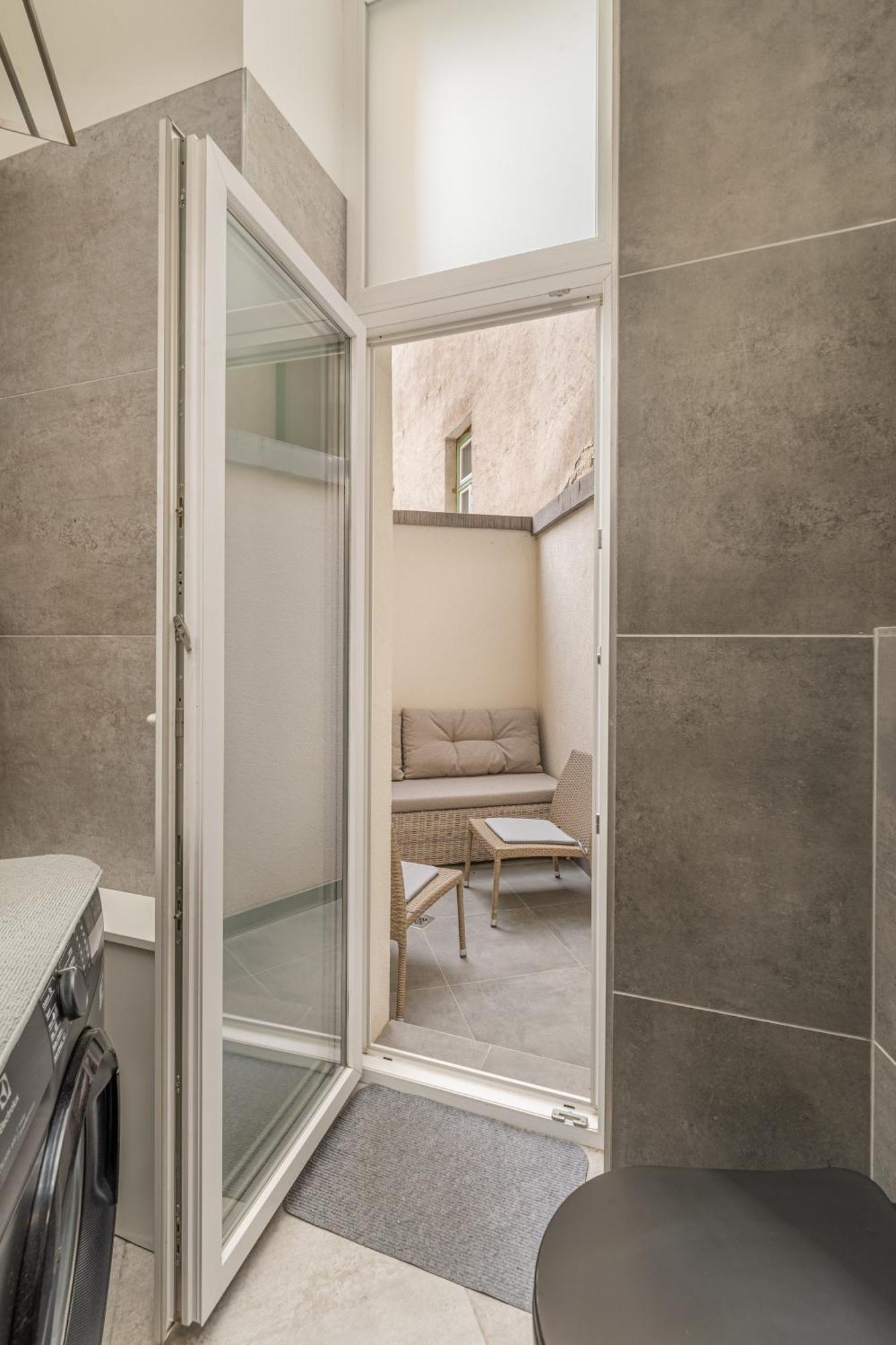 Apartament With Private Terrace - Near Gellert Thermal Bath Budapeszt